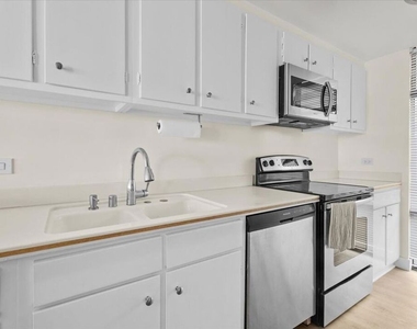 4265 Marina City Drive - Photo Thumbnail 2