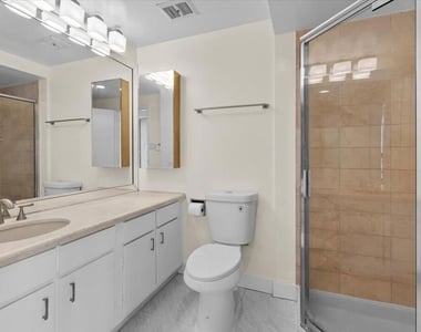 4265 Marina City Drive - Photo Thumbnail 16
