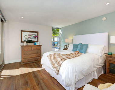 1025 Ocean Avenue - Photo Thumbnail 7