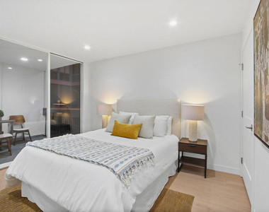 1025 Ocean Avenue - Photo Thumbnail 8