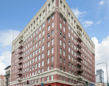 312 W 5th Street - Photo Thumbnail 12