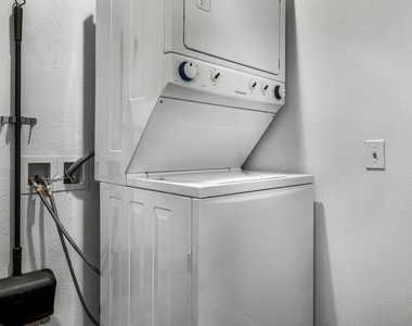 1546 Hi Point Street - Photo Thumbnail 8