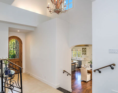 941 N Norman Place - Photo Thumbnail 21