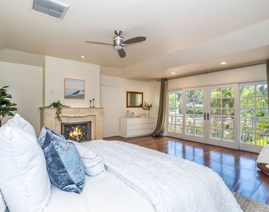 941 N Norman Place - Photo Thumbnail 36