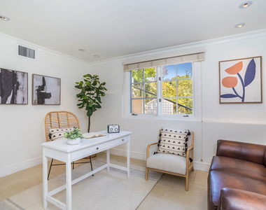 941 N Norman Place - Photo Thumbnail 57
