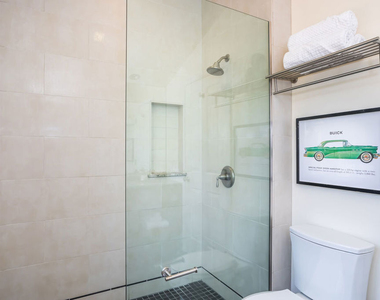 941 N Norman Place - Photo Thumbnail 55
