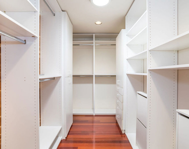 941 N Norman Place - Photo Thumbnail 46