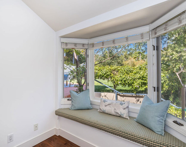 941 N Norman Place - Photo Thumbnail 27