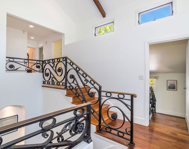 941 N Norman Place - Photo Thumbnail 32