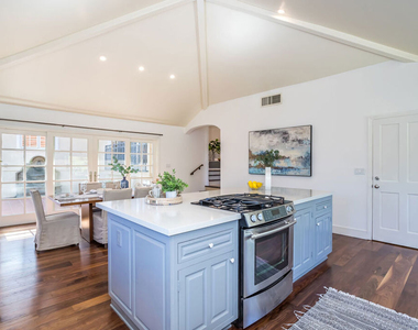 941 N Norman Place - Photo Thumbnail 30