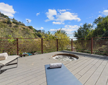 1853 Nichols Canyon Road - Photo Thumbnail 36