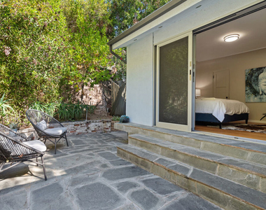 1853 Nichols Canyon Road - Photo Thumbnail 23