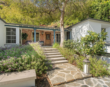 1853 Nichols Canyon Road - Photo Thumbnail 3