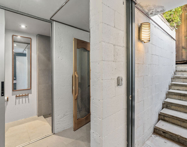 1853 Nichols Canyon Road - Photo Thumbnail 29
