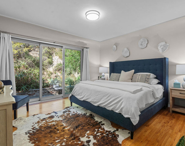1853 Nichols Canyon Road - Photo Thumbnail 22