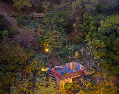 1853 Nichols Canyon Road - Photo Thumbnail 42