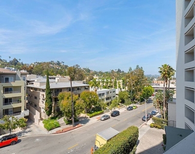7250 Franklin Avenue - Photo Thumbnail 25