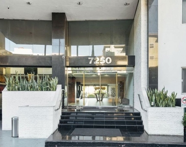 7250 Franklin Avenue - Photo Thumbnail 32