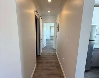 6821 Ben Avenue - Photo Thumbnail 8