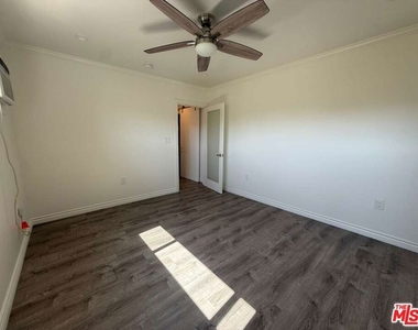6821 Ben Avenue - Photo Thumbnail 15