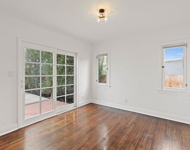 228 Rennie Avenue - Photo Thumbnail 17