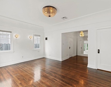 228 Rennie Avenue - Photo Thumbnail 13