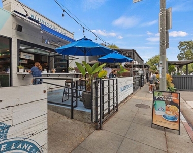 228 Rennie Avenue - Photo Thumbnail 24