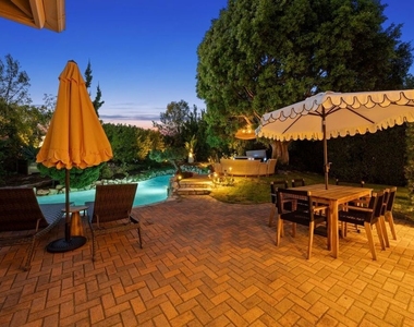 1133 Somera Road - Photo Thumbnail 33