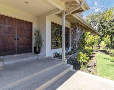 1133 Somera Road - Photo Thumbnail 5