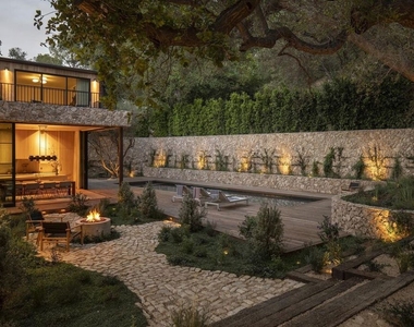3274 Oakdell Road - Photo Thumbnail 4