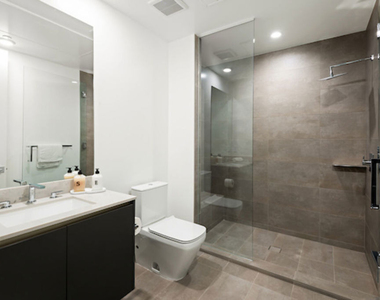 728 N Sweetzer Avenue - Photo Thumbnail 14