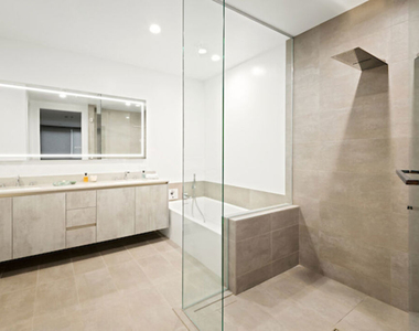 728 N Sweetzer Avenue - Photo Thumbnail 17