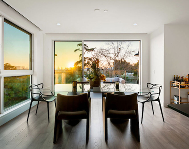 728 N Sweetzer Avenue - Photo Thumbnail 7
