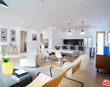 3744 Somerset Drive - Photo Thumbnail 2