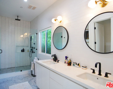 3744 Somerset Drive - Photo Thumbnail 18