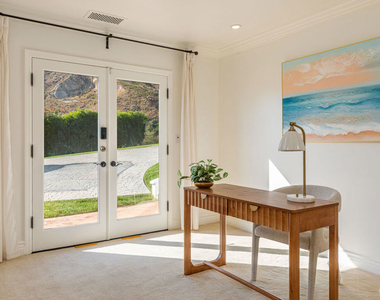 3453 Coast View Drive - Photo Thumbnail 25