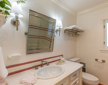 3453 Coast View Drive - Photo Thumbnail 22