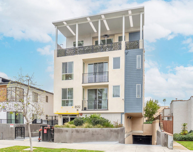 8532 Cashio Street - Photo Thumbnail 28