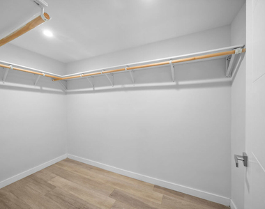8532 Cashio Street - Photo Thumbnail 24