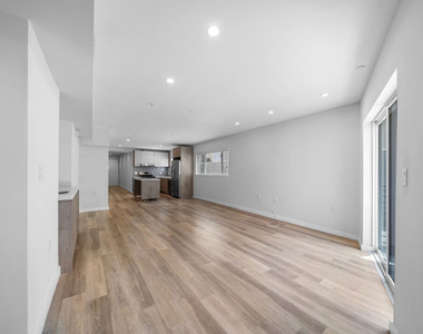 8532 Cashio Street - Photo Thumbnail 6