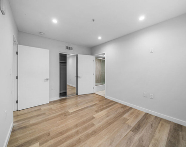8532 Cashio Street - Photo Thumbnail 20