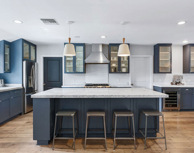 12939 Dickens Street - Photo Thumbnail 2
