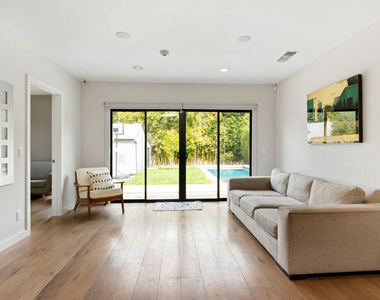 12939 Dickens Street - Photo Thumbnail 10