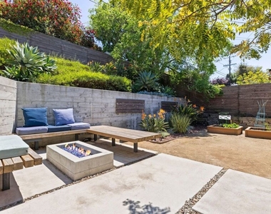 6052 W 76th Street - Photo Thumbnail 15