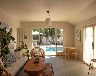 5662 Berkshire Drive - Photo Thumbnail 27