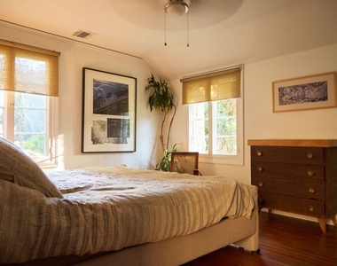 8012 Lark Lane - Photo Thumbnail 28