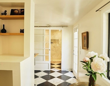 8012 Lark Lane - Photo Thumbnail 6