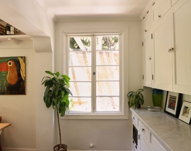 8012 Lark Lane - Photo Thumbnail 10