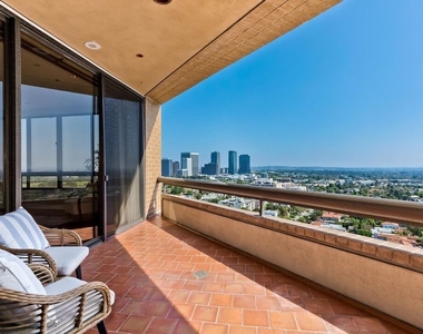 10430 Wilshire Boulevard - Photo Thumbnail 6