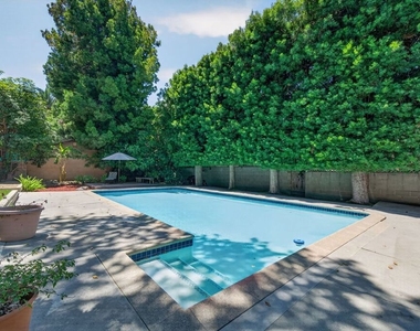 21309 Ibanez Avenue - Photo Thumbnail 4